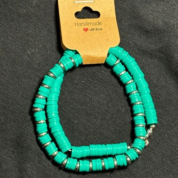 New handmade Clay mix beads bracelet - Picture 2 of 2